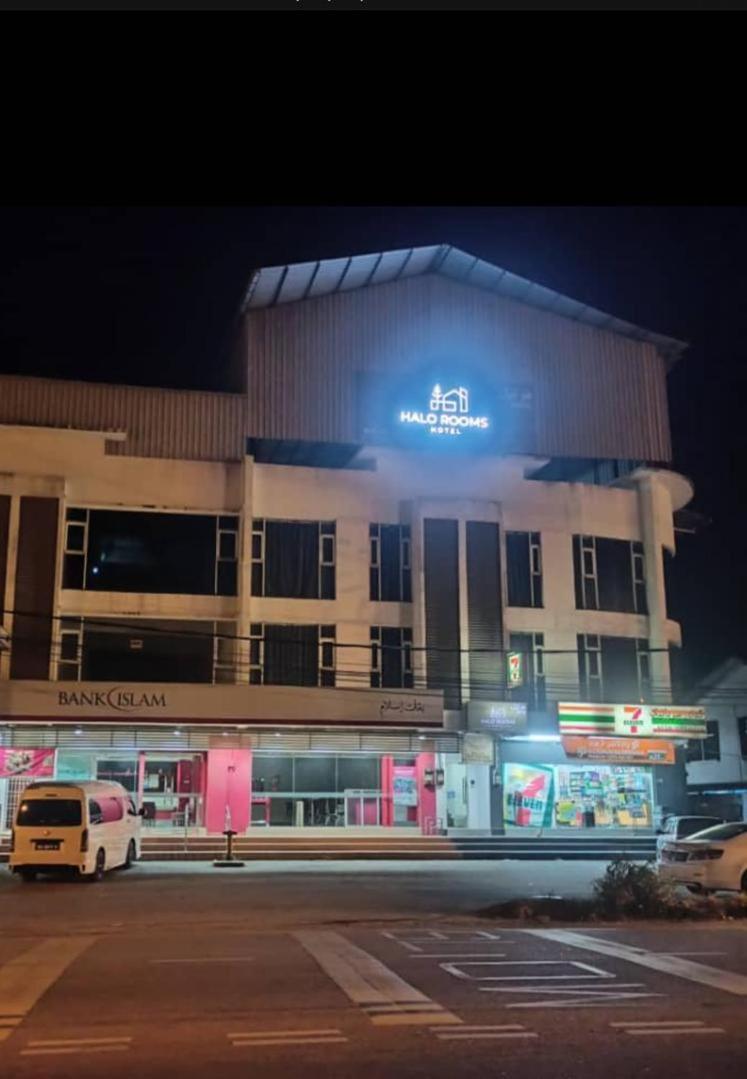 Halo Rooms Hotel Wakaf Bharu Exterior foto